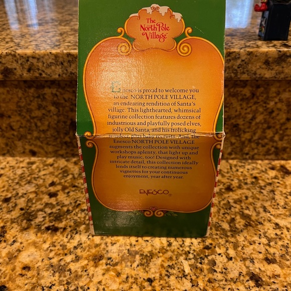 Enesco 1992 Sandi Zimnicki Ollie Mailbox Elf Vintage Village Figure in Box - Picture 7 of 9